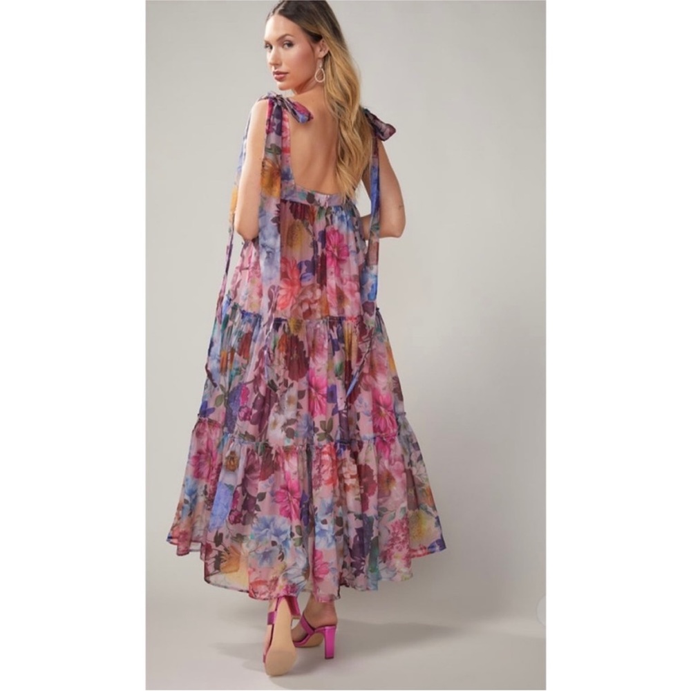Francesca’s Alahna Tiered Maxi Dress